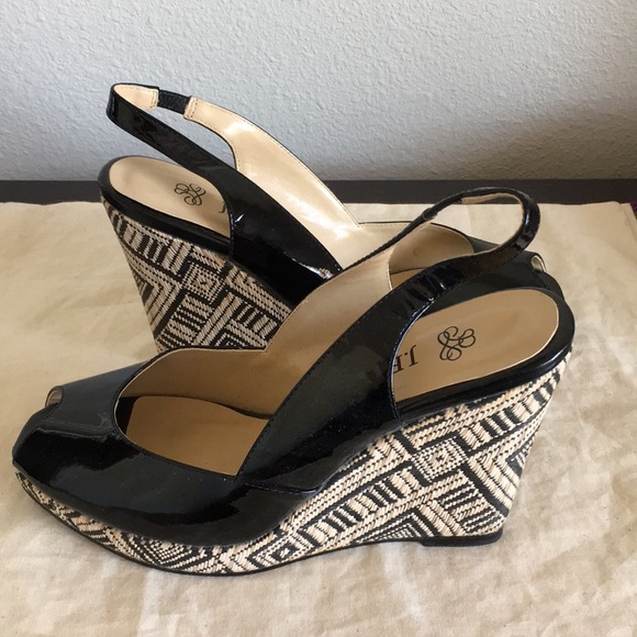 j renee wedges